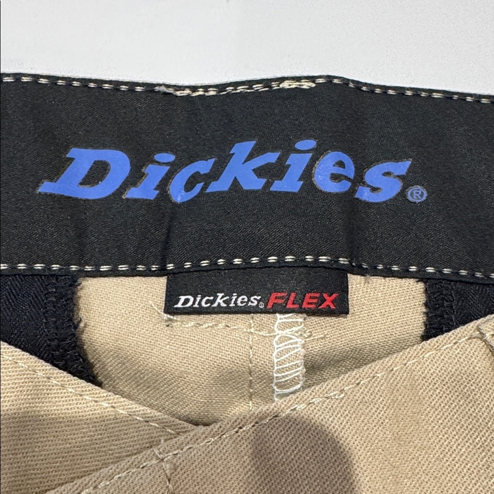 NEW Dickies Flex Men's 30x32 Slim Fit Khaki Pant Workwear Casual - Picture 7 of 9